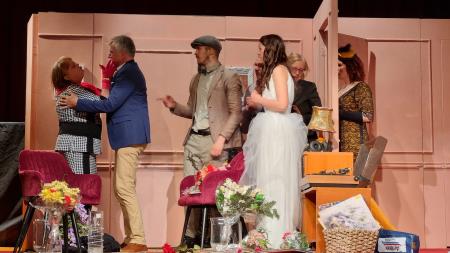 Predstava Hotel Opera odigrana ob Svetovnem dnevu gledališč 15